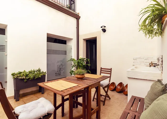 Plaza Mayor 35 * Caces